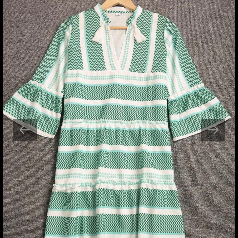 Chic Color Block Print Bell Cuff Sleeve Mini Dress - Picture 2 of 11